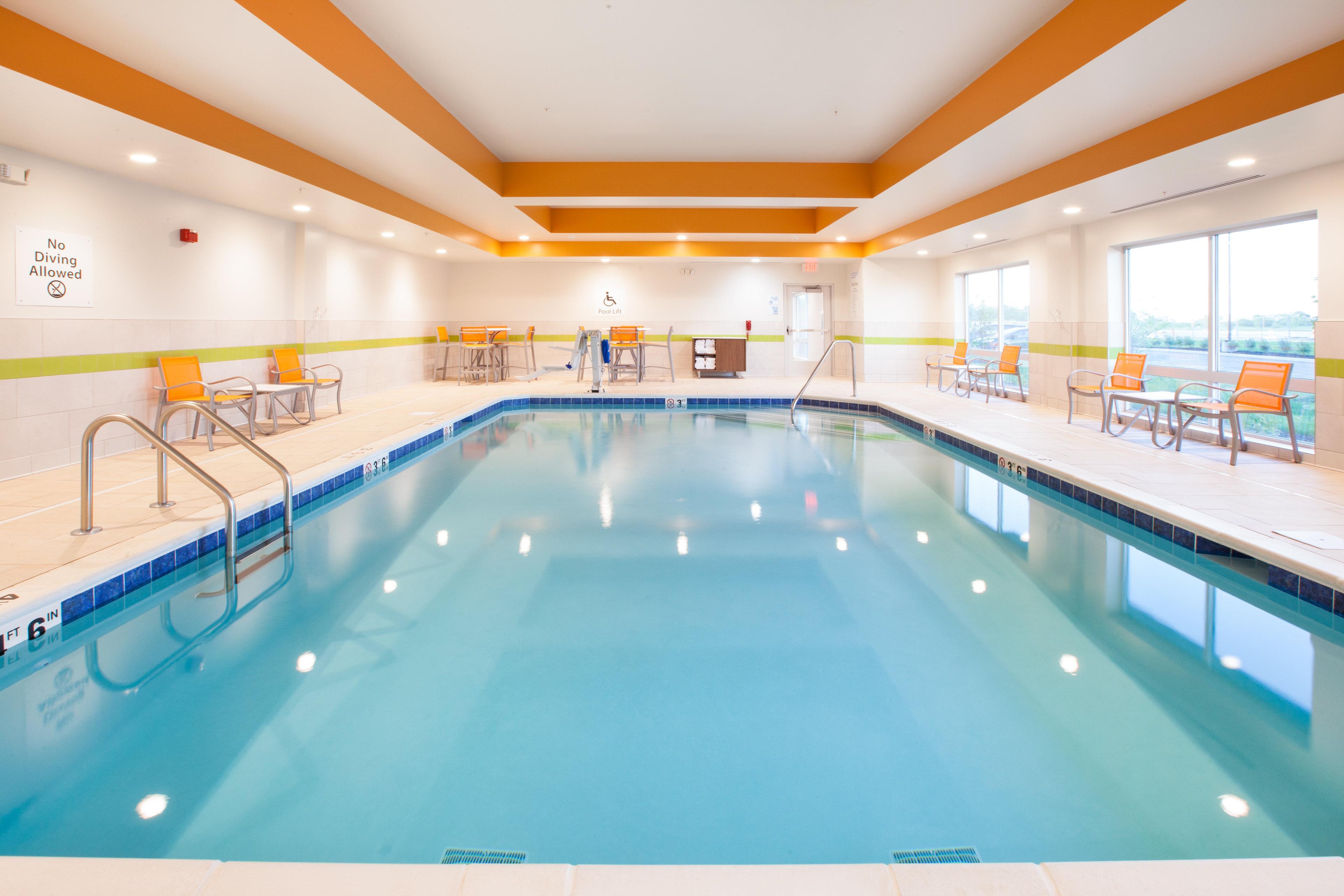 Holiday Inn Express & Suites - Indianapolis Ne - Ноблсвилл Экстерьер фото
