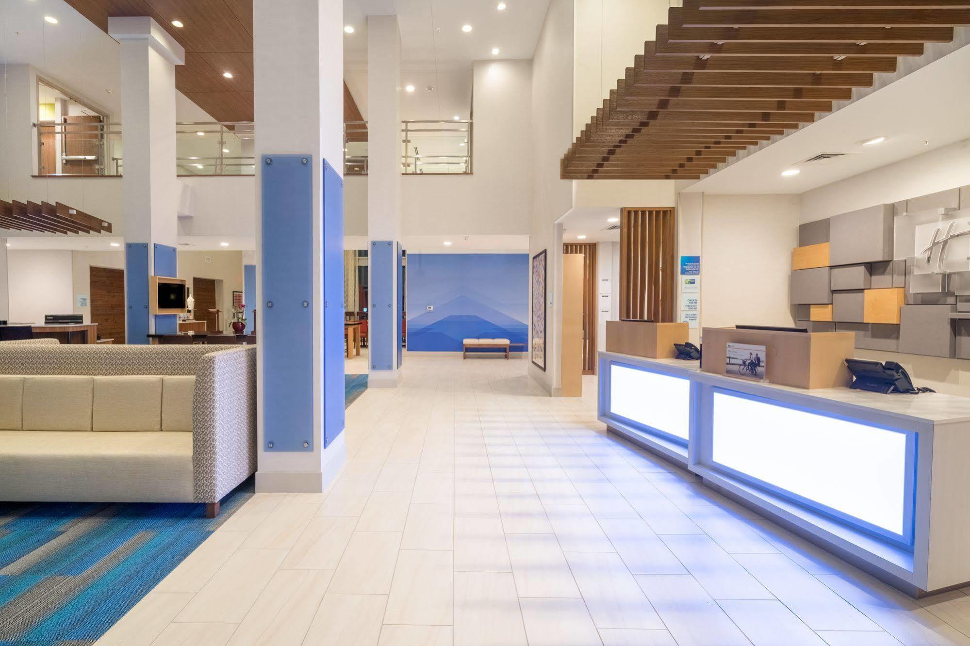 Holiday Inn Express & Suites - Indianapolis Ne - Ноблсвилл Экстерьер фото